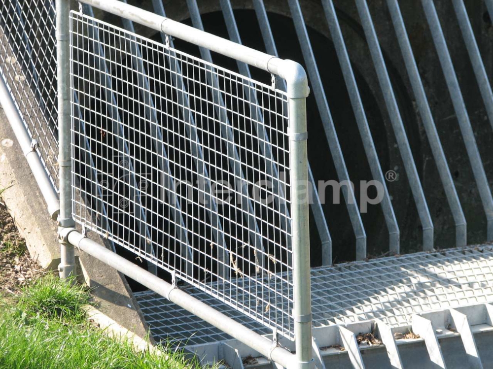 Close up of mesh panel insert for Inetrclamp modular handrail 